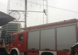 Σώα η γυναίκα που απειλούσε να αυτοκτονήσει