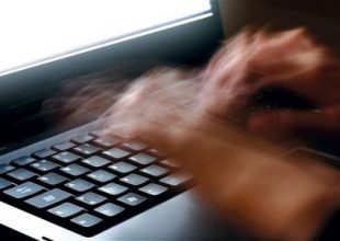 Yπέκλεψε 2.000.000 εγγραφές δεδομένων