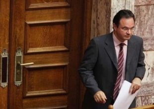 Άσκηση δίωξης σε Παπακωνσταντίνου