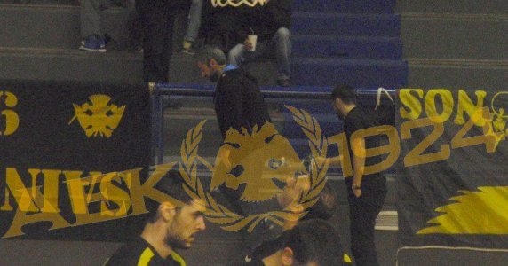Ανθοδέσμες και για τον Χομεϊνί