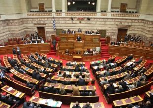 Περνάει από τη Βουλή το νομοσχέδιο