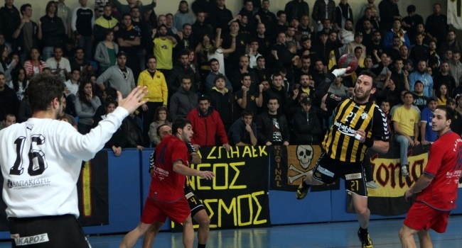 Νίκη και καλές γιορτές