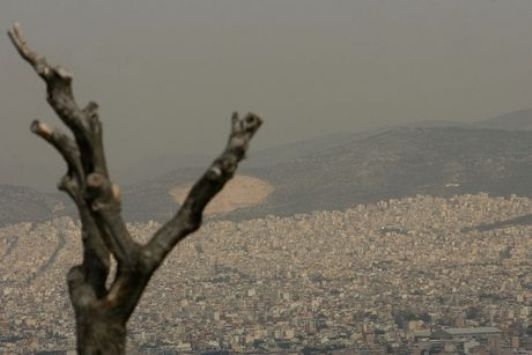 Νέφος από ξυλόσομπες και τζάκια