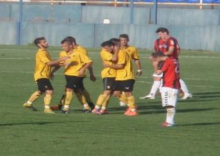 Επιστροφή και στο βάθος φιλικό