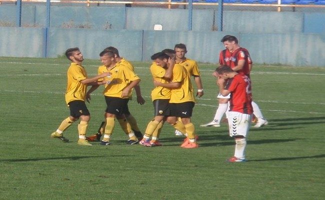 Επιστροφή και στο βάθος φιλικό