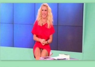 Φόρεσε κοντό φόρεμα και είδαμε το εσώρουχό της