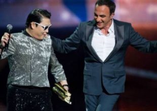 O Aλιάγας έβαλε τον «Gangnam Style» να χορέψει… συρτάκι!