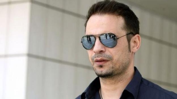 Θα κάνει ο Ντέμης την έκπληξη;