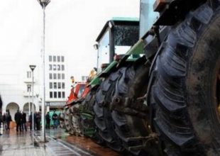 Ζεσταίνουν τα τρακτέρ σε Λάρισα, Τρίκαλα και Καρδίτσα