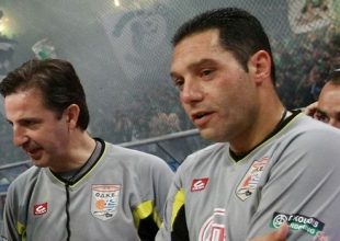 Επίθεση με πέτρες στο μπαλκόνι του Πηλοΐδη!