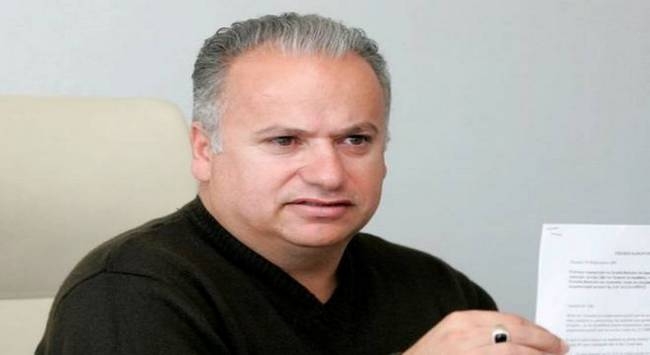 Θυμίζει… Ξενιάδη η καθυστέρηση