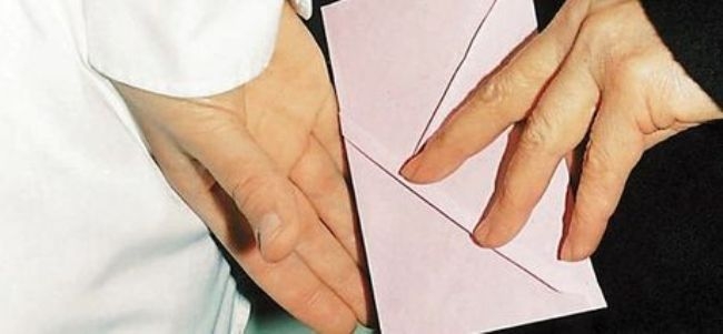 Φόροι και τέλη κυκλοφορίας έριξαν έξω τα έσοδα Ιανουαρίου