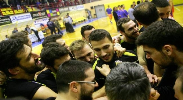 Γλίτωσε τα χειρότερα η ΑΕΚ