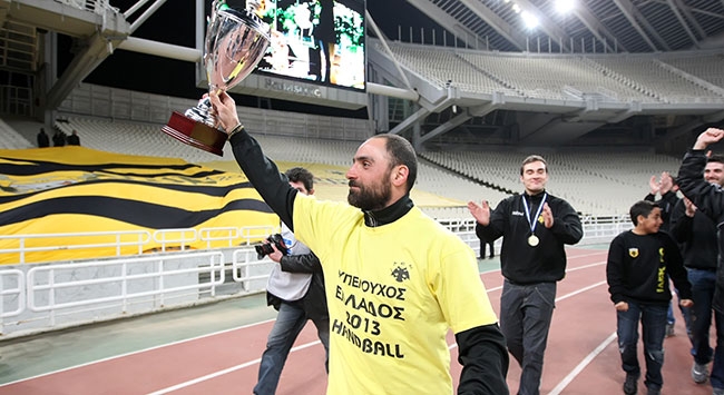 «Παίζουμε για την φανέλα»