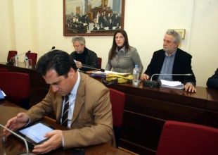 Καβγάς Γεωργιάδη – Βαξεβάνη στη Βουλή