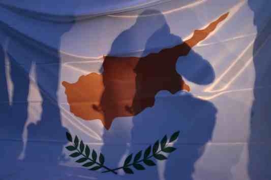 Όχι στο κούρεμα των τραπεζικών καταθέσεων