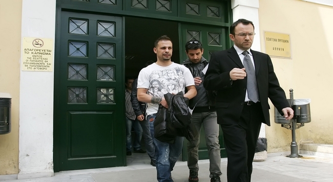 «Φέρτε αποδείξεις, η ΑΕΚ πεθαίνει»