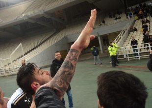 «Ο Κατίδης χαιρέτησε Ελληνικά»