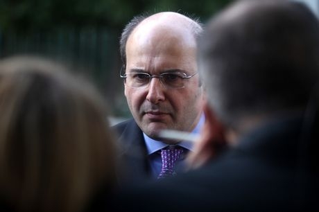 Δεν υπήρξε αίτημα να μειωθεί ο κατώτατος μισθός