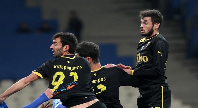 Χάνει έδαφος από… στημένα!
