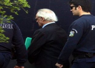 Ένοχος ο Τσοχατζόπουλος: 8 χρόνια κάθειρξη και δήμευση του σπιτιού στη Δ. Αρεοπαγίτου