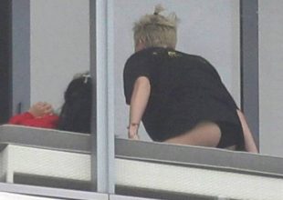 Αυτό το μπαλκόνι έχει… ωραία θέα! (φωτό)