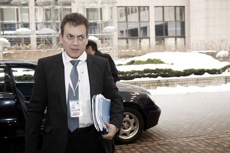 Νέος τρόπος υπολογισμού του κατώτατου μισθού
