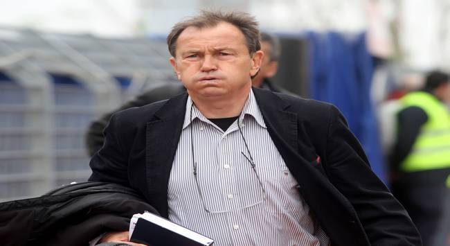 «Άλλα περίμενα από εσάς…»