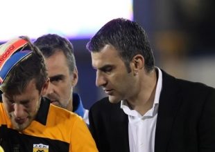 «Πρέπει να κάνετε την αυτοκριτική σας»