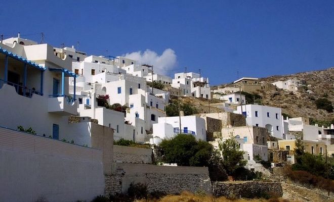 30 νησιά χωρίς πλοία και γιατρούς