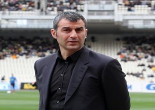 Ανακοινώνει ενδεκάδα στο Περιστέρι