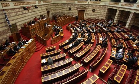 Επί τάπητος το πολυνομοσχέδιο στην Ολομέλεια της Βουλής