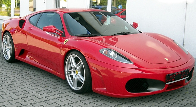 Έδωσε τη Ferrari του στον 9χρονο γιο του