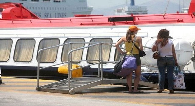 Εγκαταλείπουν τα αστικά κέντρα οι τελευταίοι εκδρομείς του Πάσχα