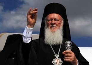 Σχέδιο δολοφονίας του Οικουμενικού Πατριάρχη Βαρθολομαίου στην επέτειο της Άλωσης – Μία σύλληψη και έρευνες για τον εντοπισμό δύο υπόπτων