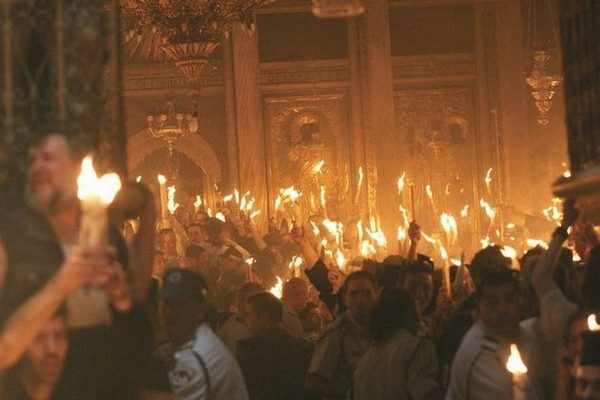 Στην Αθήνα το Άγιο Φως(vid+pic)