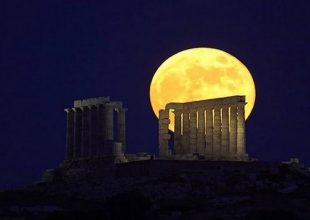 Η πιο μεγάλη πανσέληνος του 2013
