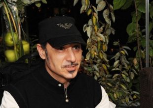 «Οι άνθρωποι φτιάχτηκαν από εξωγήινους»