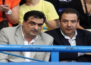 «Να είμαστε προσγειωμένοι»