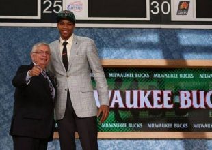 Στους Bucks o Αντετοκούνμπο!