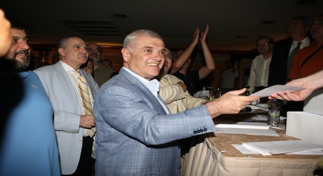 Σταυρωμένα ψηφοδέλτια στις εκλογές