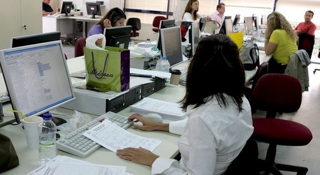 Αλλάζουν τα πάντα στα εργασιακά – Τι ζητά η τρόικα