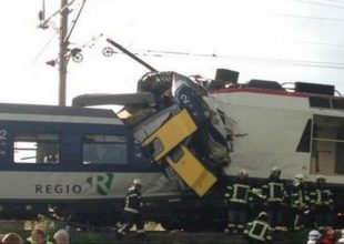 Αιματηρή σύγκρουση τρένων στην Ελβετία