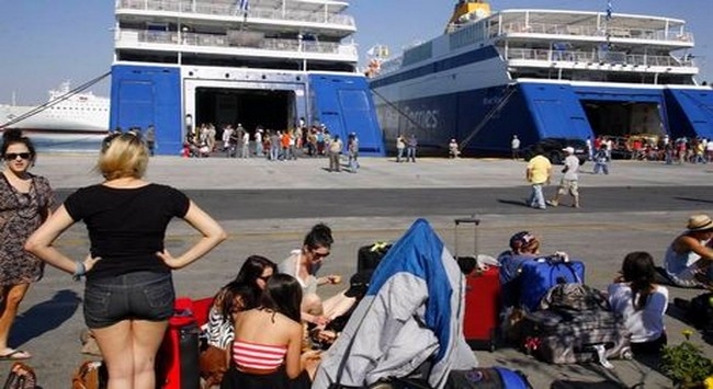 Νέο ”χαράτσι” για νησιώτες και επιβάτες