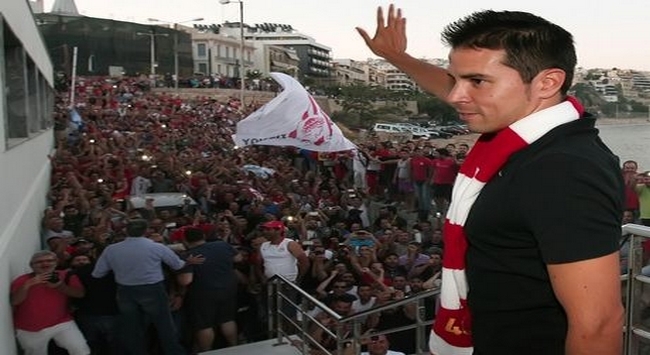 Η φανέλα με το “9” στον Σαβιόλα