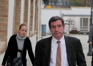 Γρονθοκόπησαν τον Καμίνη