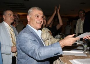 «Εγώ είμαι εδώ…»
