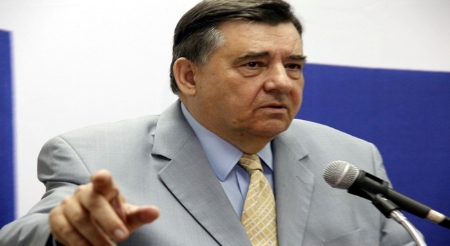 ΑΕΚτζήδες κατά Καρατζαφέρη