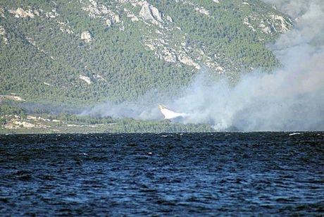 Μεγάλη φωτιά στην Άνδρο