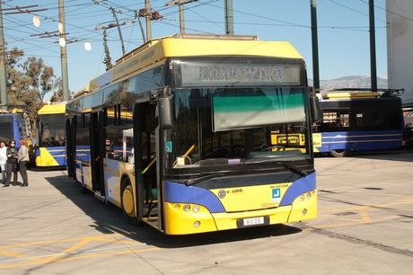 Ελεύθεροι ο οδηγός και ο ελεγκτής του τρόλεϊ στο Περιστέρι
